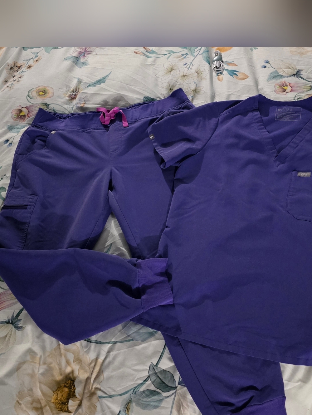 Purple Figs Scrub Set with Pink Drawstring